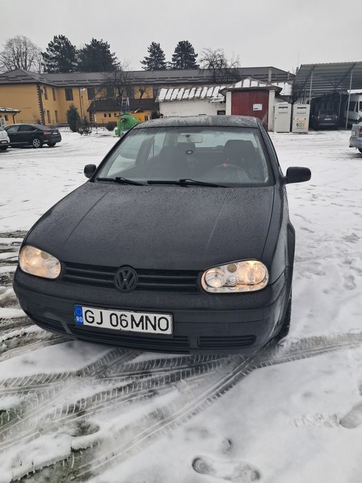 Vând golf 4 -coupe 1.6 16 v 105cp cod motor BCB