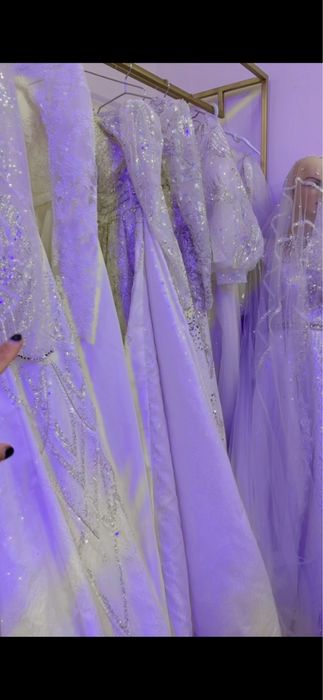 kelin kuylaklar sotiladi.Holati yaxshi.400 mingdan 1 yarim miliongacha