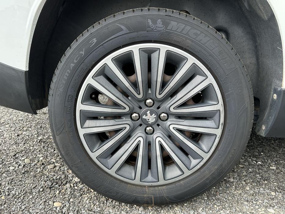 Peugeot 2008 / 1.6 E - HDI / 2014 / RATE