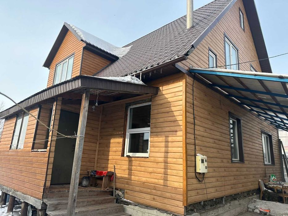 Продам дом 2 этажа в Береке