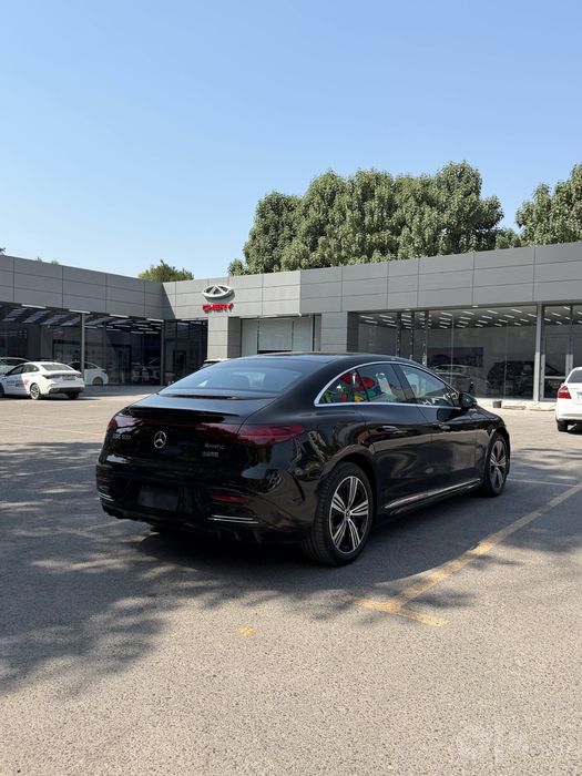 Mercedes Benz EQE 500 Full