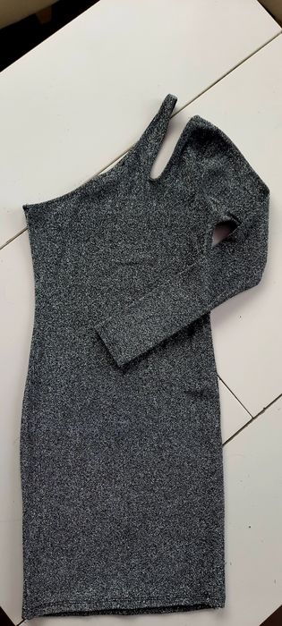 Различни модели блестящи рокли Zara, Bershka
