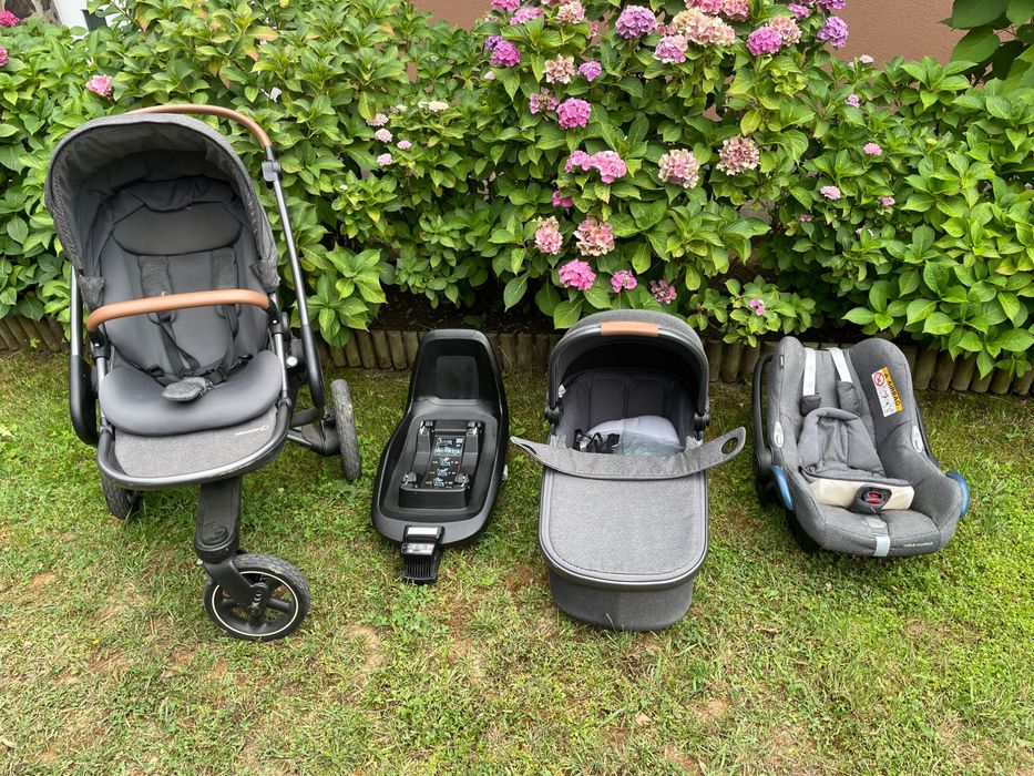 Cărucior bebe nefolosit