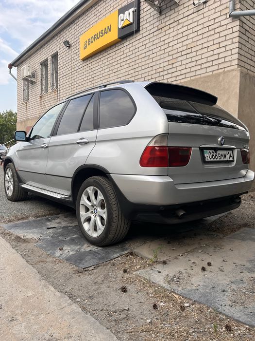 Продам машину E53 X5