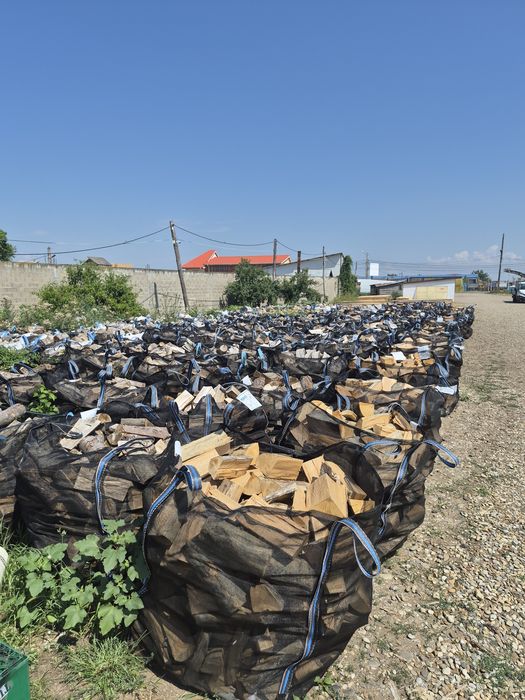 Depozit Tecuci vinde lemn de foc bustean sau prelucrat