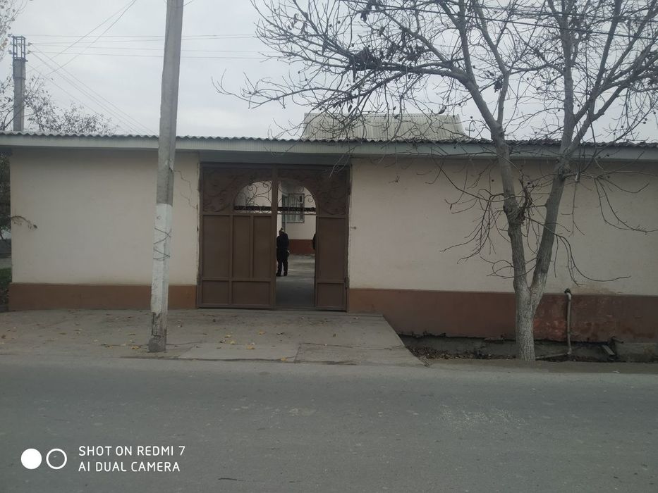 Ишлаб чикаришга, цехга еки яшашга арендага берилади Зангиота тумани Зи