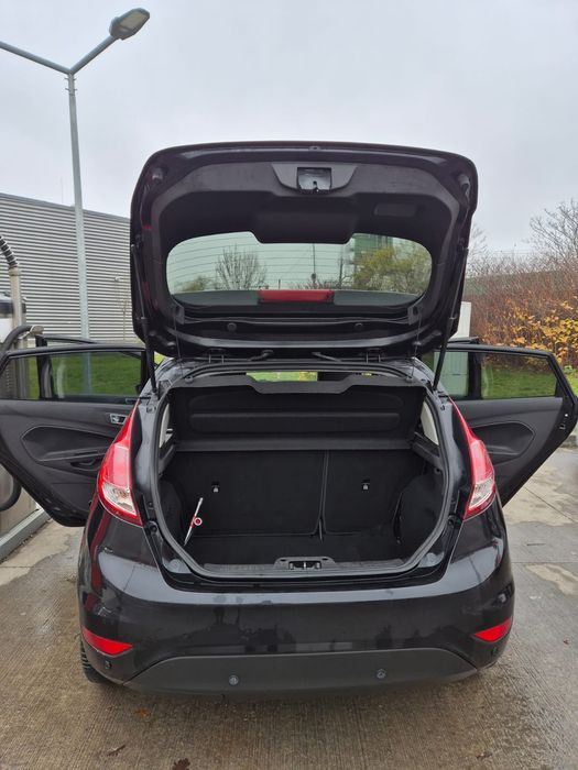 Vând Ford Fiesta - 10% din preț afișat pana în 31.12.2025