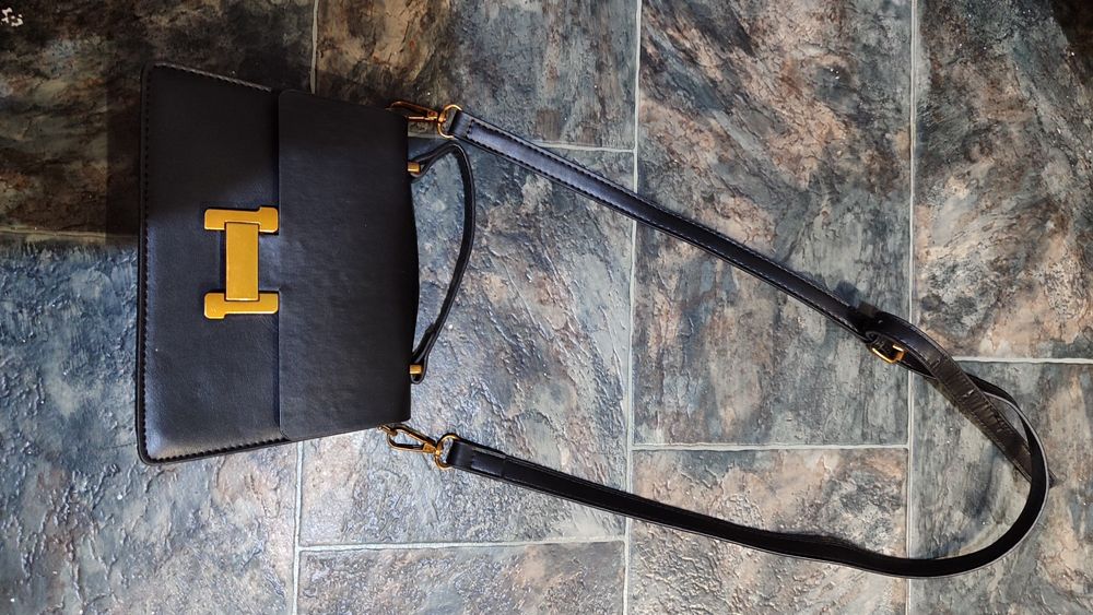 Продам ноые сумки по 1000