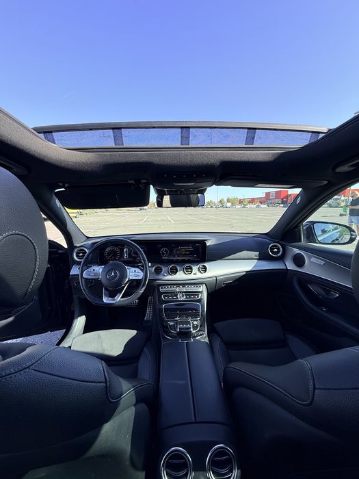 Vand MERCEDES E220 AMG 2018, PANORAMIC, 180.000km