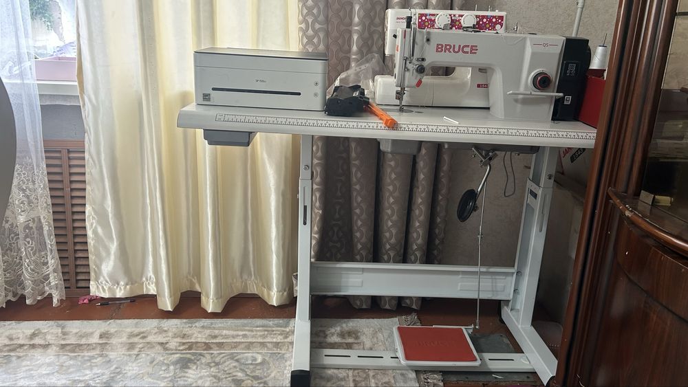 Швейная машина Bruce Q5