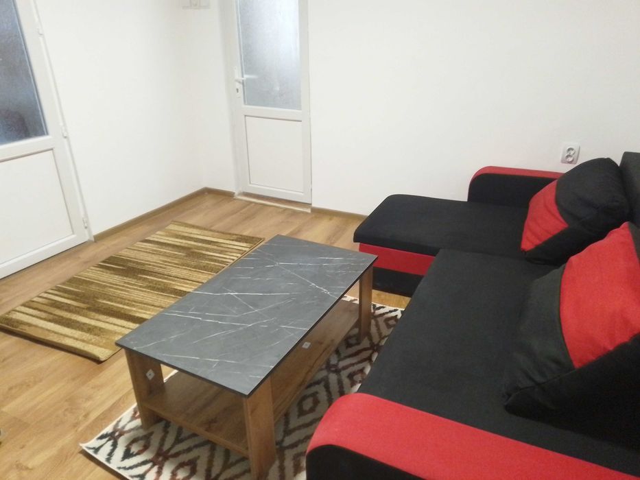 Vand Apartament 2 Camere Decomandat 60mp Strehaia Zona Centrala