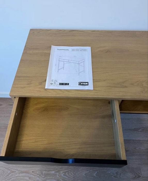 Birou JYSK – design modern, stare excelenta