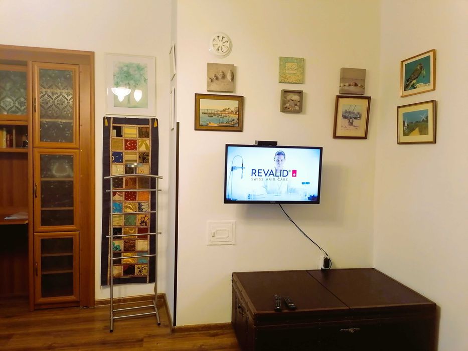 Дава се под наем Тристаен апартамент в Варна, Гръцка махала - 70 кв.м за 600 € - Снимка #3