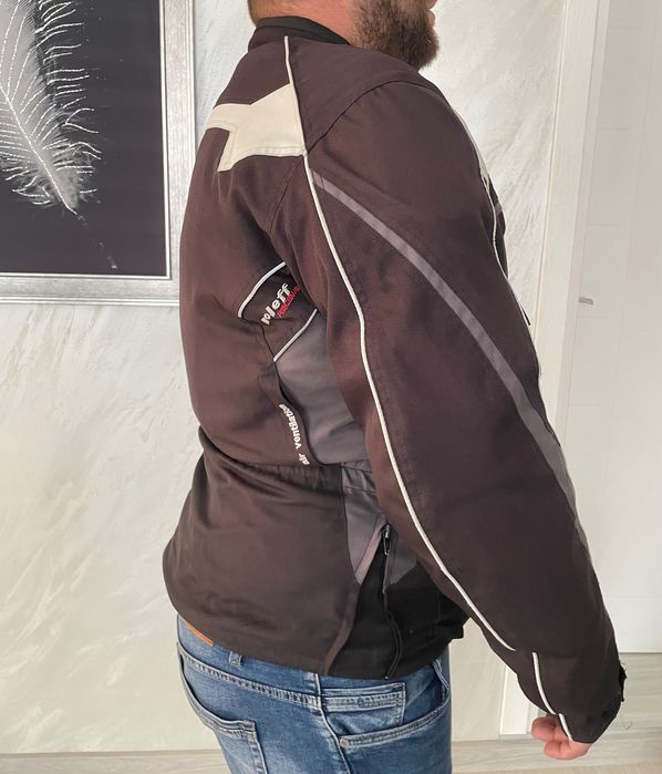 Черно Мото яке регулируемо с колани отстрани