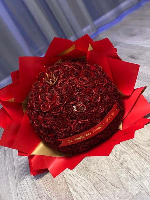 Buchet 101 trandafiri