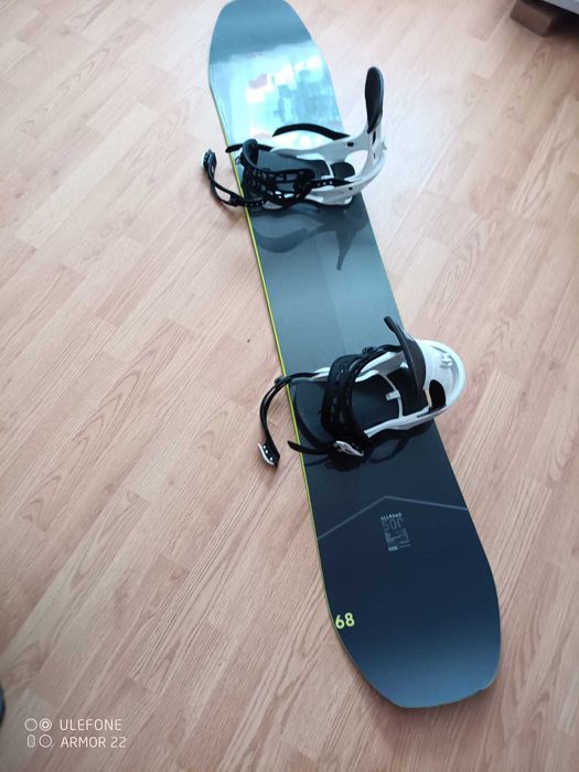 Placă snowboard  + Boots  + Legături snowboard + Cască  snowboard -NOI