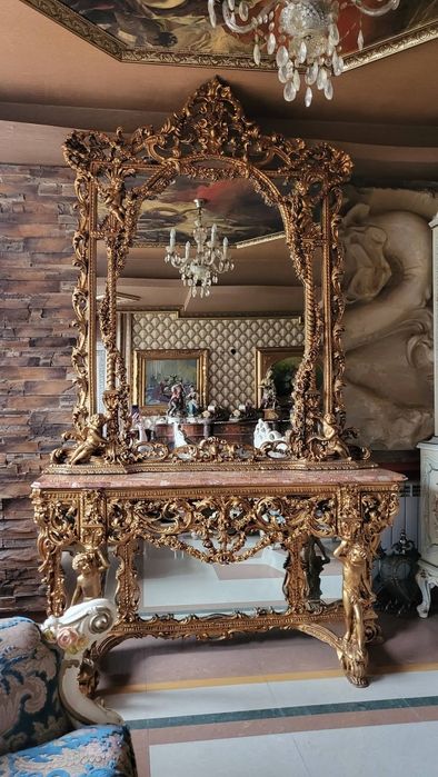 Конзолна маса. Внос от Италия