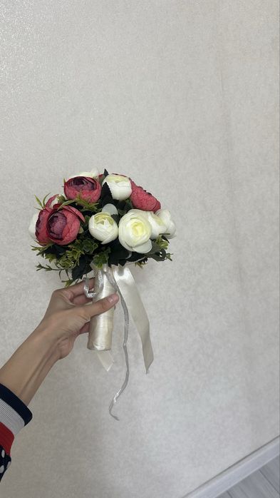 Продам свадебные букеты