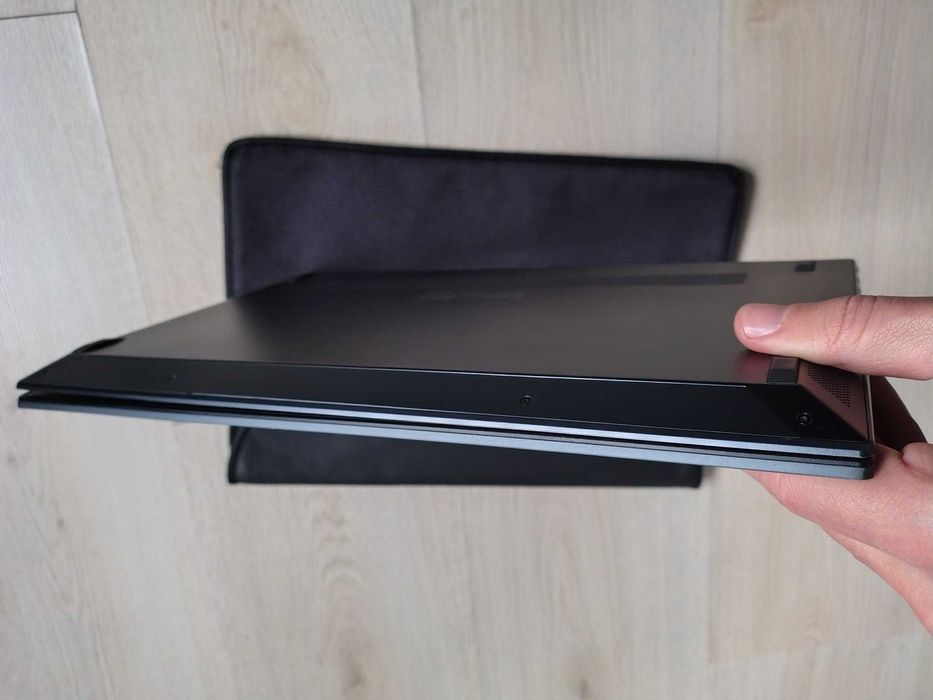 Asus ZenBook 14 Ryzen 7 5800H, 16GB RAM, 1TB SSD, 14" 2.5K, AMD Radeon