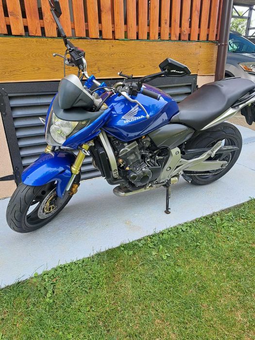 Motocicleta honda hornet