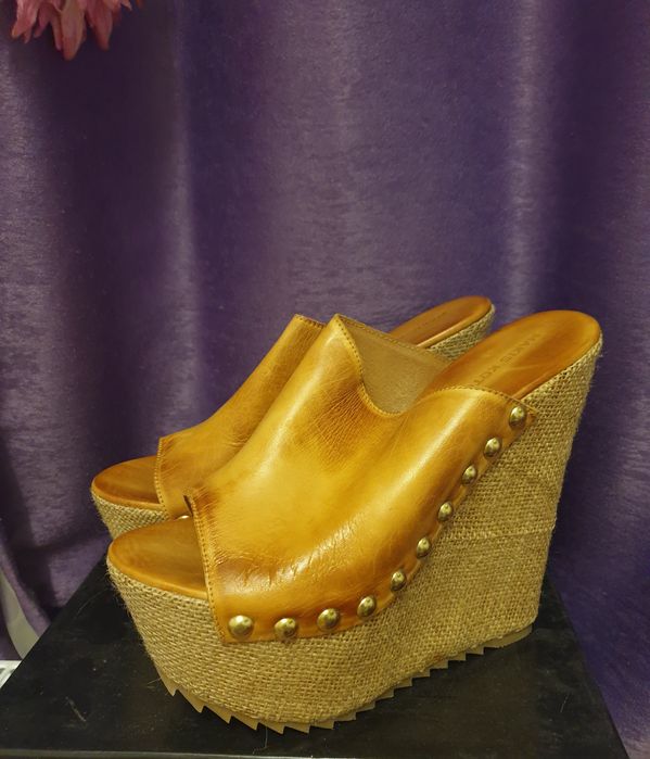 Încălțăminte damă: Sandale și saboți dama