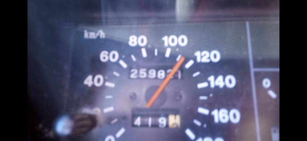 Нива сатылады 1999