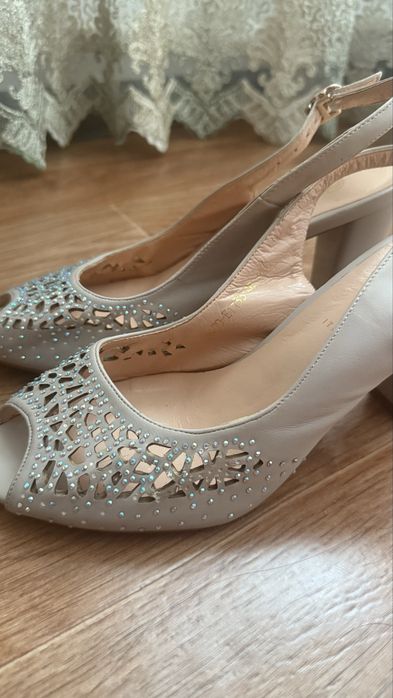 Туфли женские 39-40