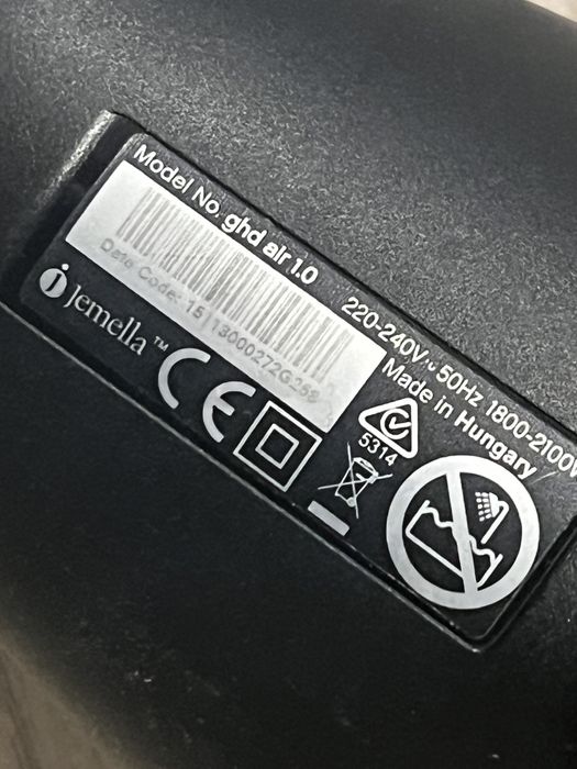 Vând uscator par profesional GHD  air 1.0