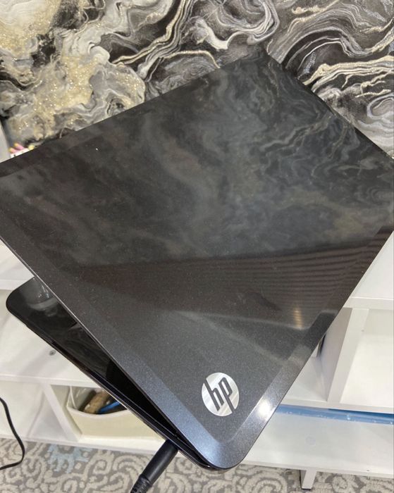 Продам ноутбук Hp 40.000