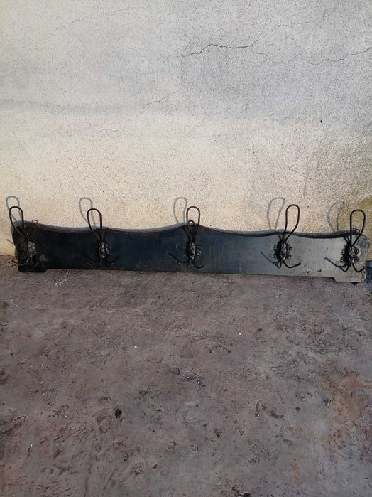 Етажерка и закачалки антики