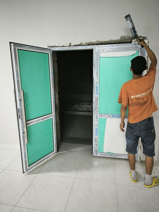 Двери входные. Межкомнатные