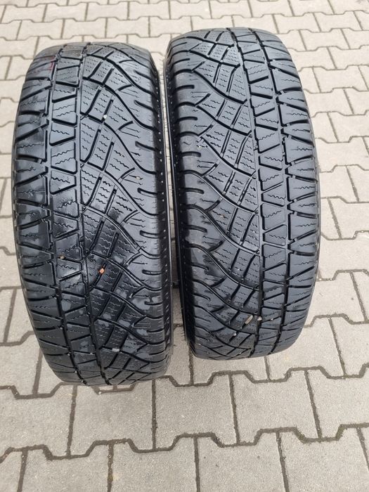 Cauciucuri 215 60 17