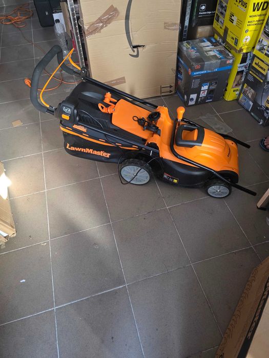 Masina de tuns iarba și tractoare LawnMaster Zenitech M2EB1637M 1600W 37cm, 6 înălțimi reglabile 20-70mm