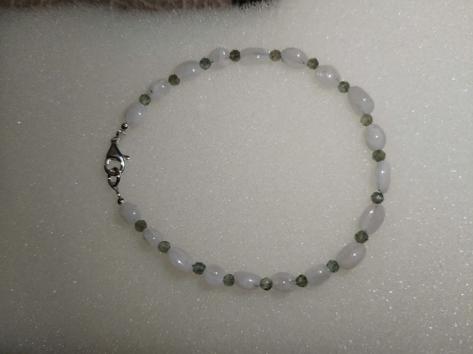 Brățări din cristale naturale