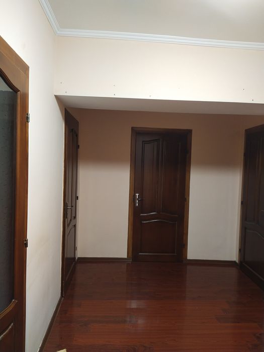 4 мкр, 2 этаж, 82.7 м²