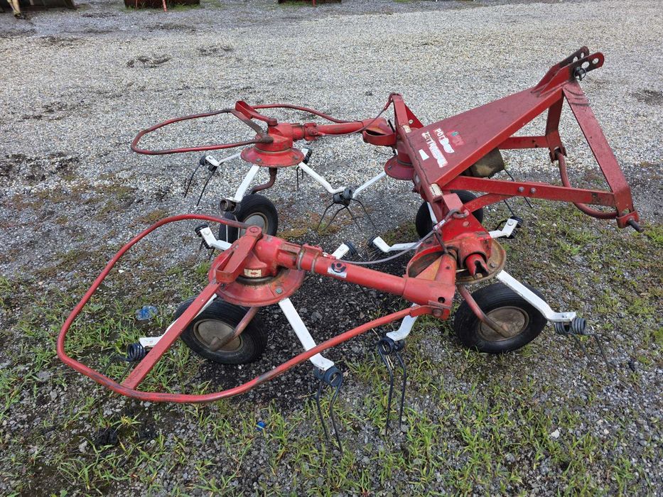 Grebla împrăștiat fan in tiranti la tractor 4 rotoare de 3.6m Potinger