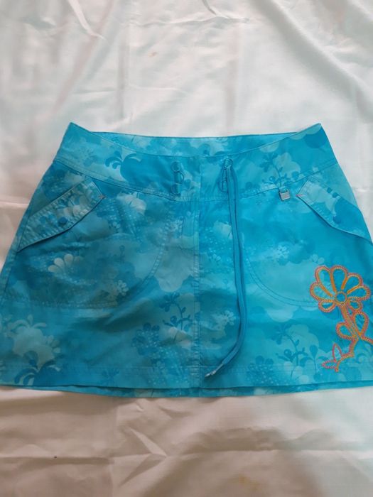 Юбка на девушку, фирменная