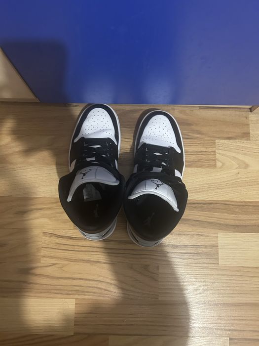 Air Jordan 1 Mid,