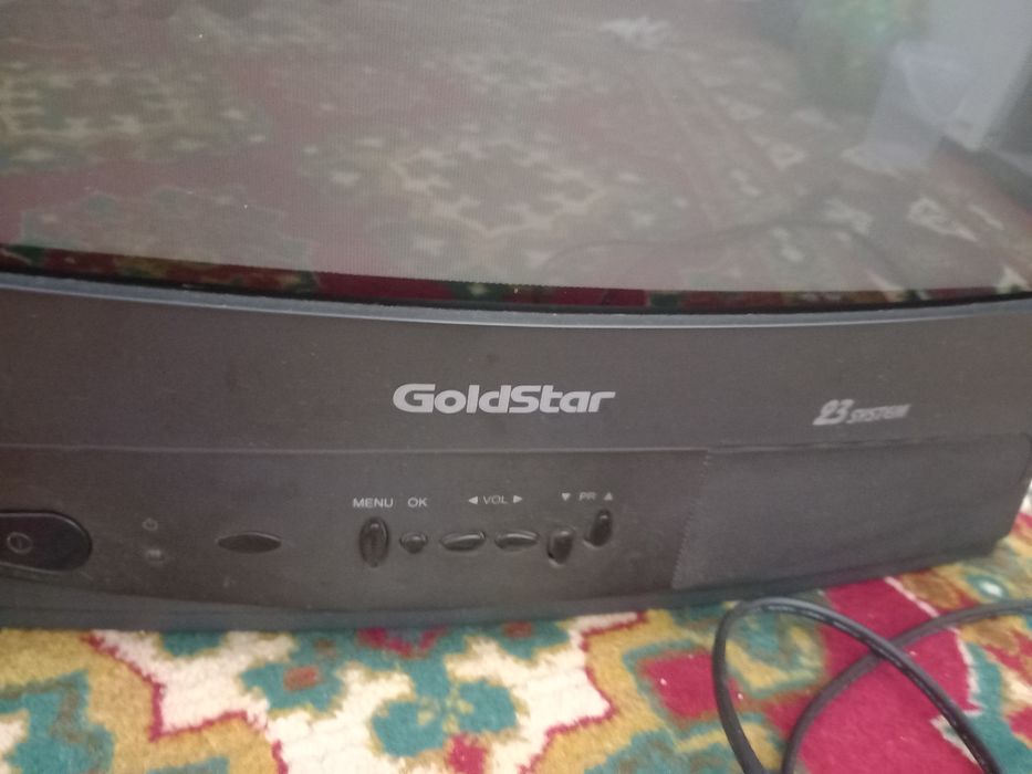 Продам телевизор б/у Goldstar