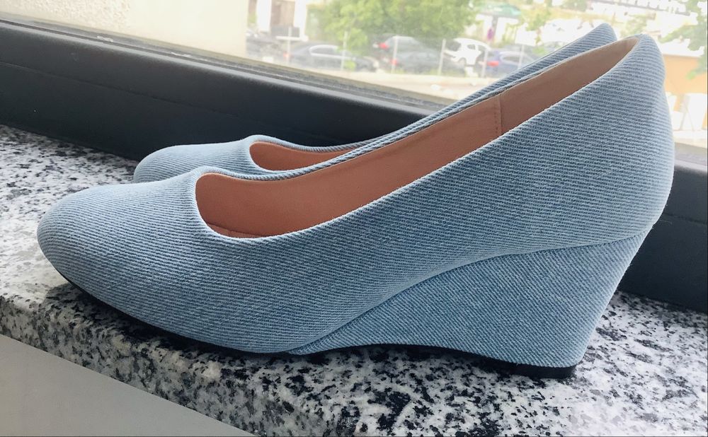 Pantofi cu platforma, 38