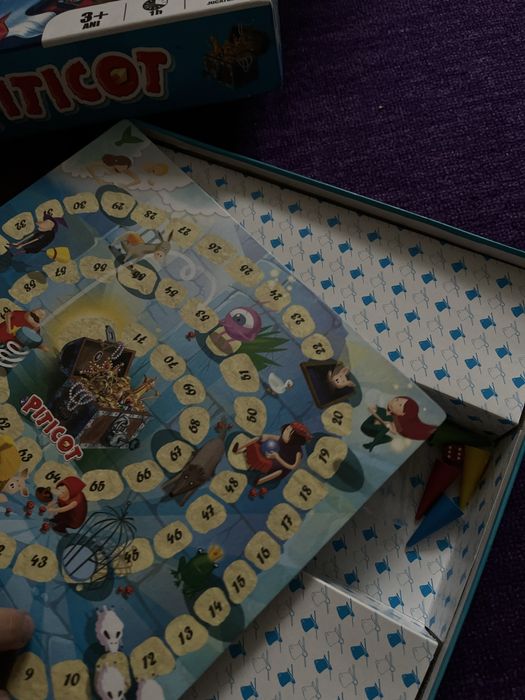 Joc Piticot (joc de societate ) in stare foarte buna