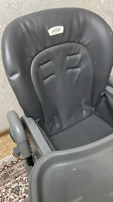 Продам стульчик для кормления за 5000 тенге