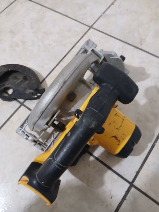 Circular dewalt 18v