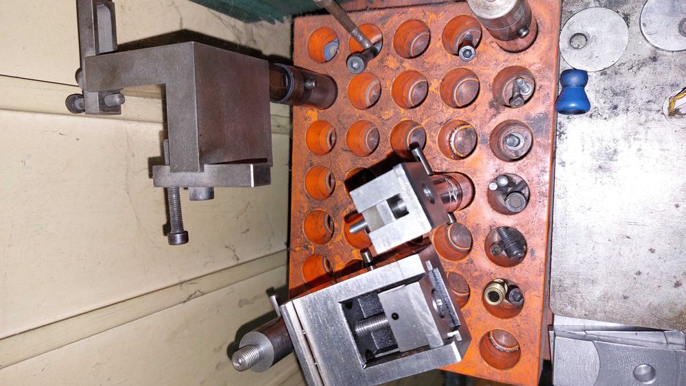 Обемно-ерозийни машини - CHMER и ЕРОМА, 3R кубче,3R глава и 3R държач