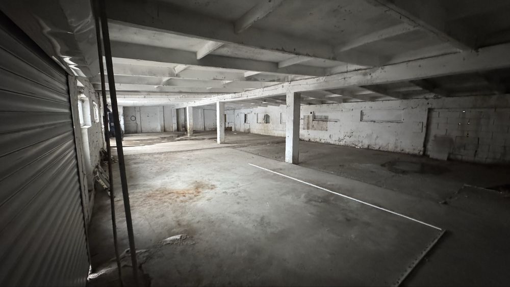 Str Interioara hala 300 mp,teren 500 mp 25 m deschidere