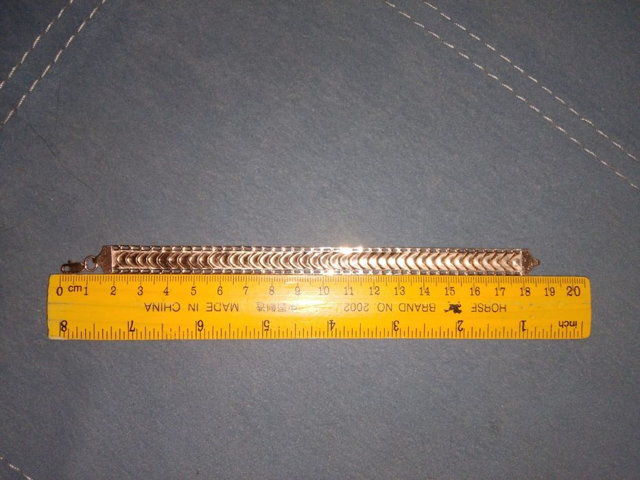 Продам золотой браслет