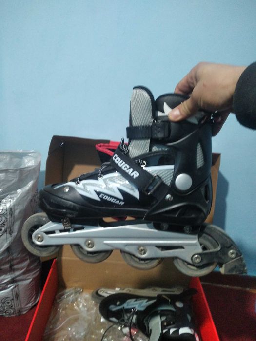 Rolik  1 oy boldi yangidek  420 ming ga olgandim orginalidan 300 narxi