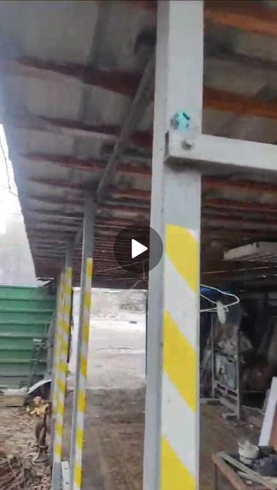 Продам металлический навес д/машины