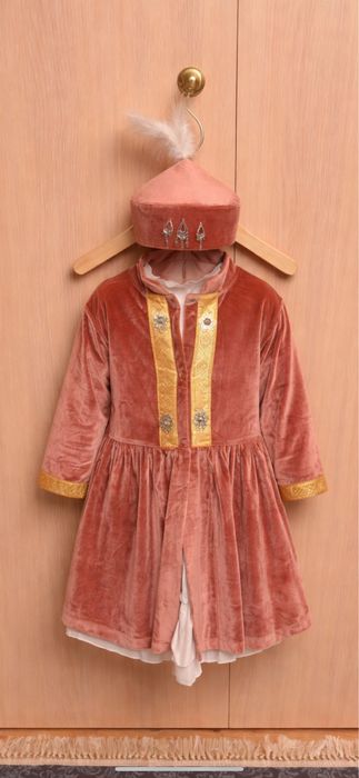 Камзол, платье и такия на Науырыз для девочки