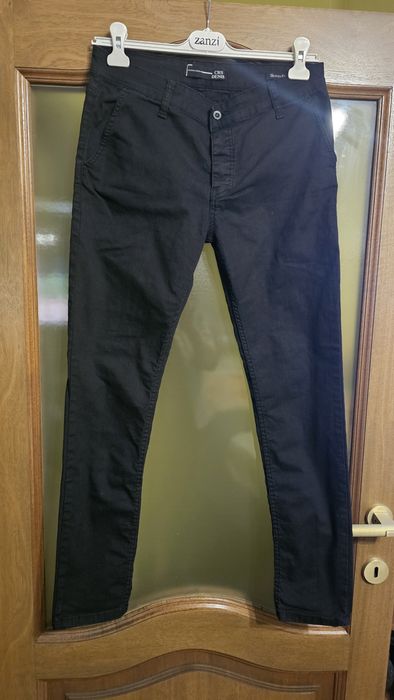 Мъжка риза s размер ластичен панталон 30 размер 25 лв броя